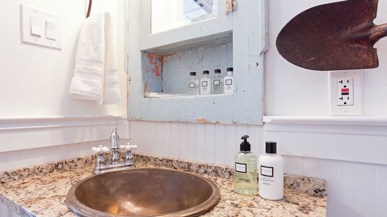 Photo of Bathroom in Royse City