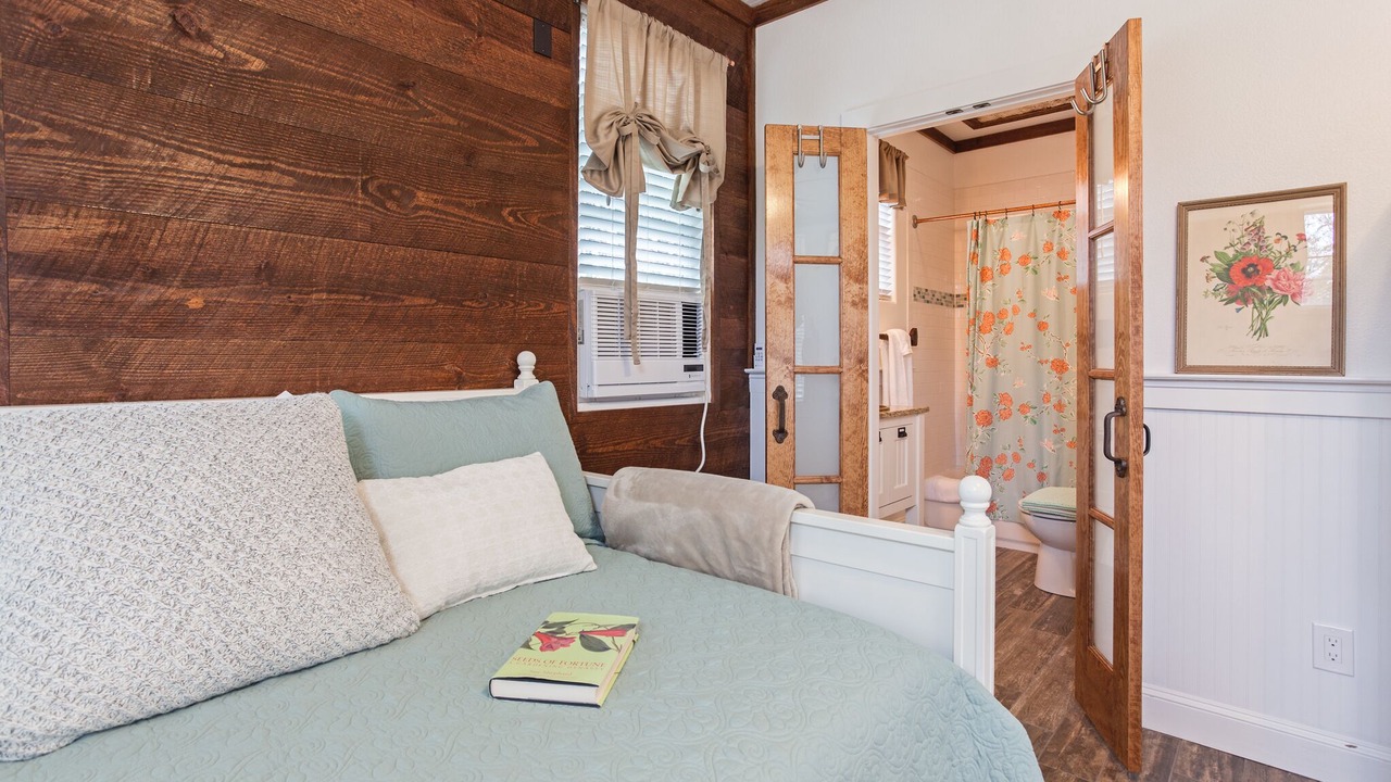Photo of Bedroom in Royse City