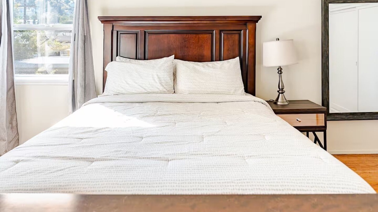 Photo of Bedroom in Eagle Rock