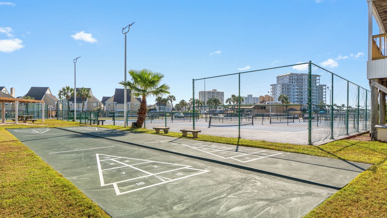 Photo of Others in Holiday Isle