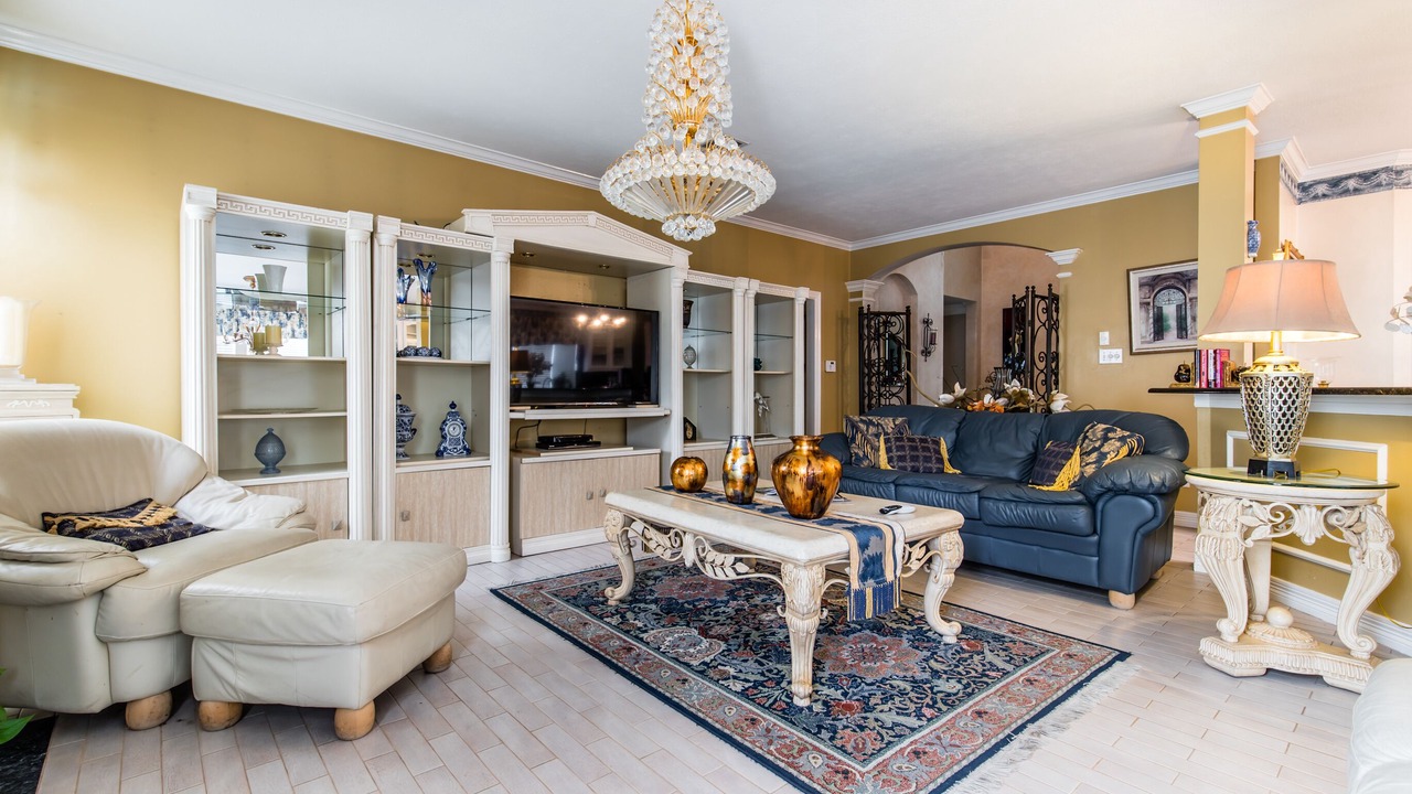 Photo of Livingroom in South Arlington