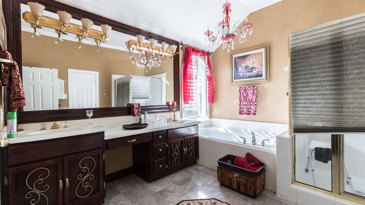 Photo of Bathroom in South Arlington