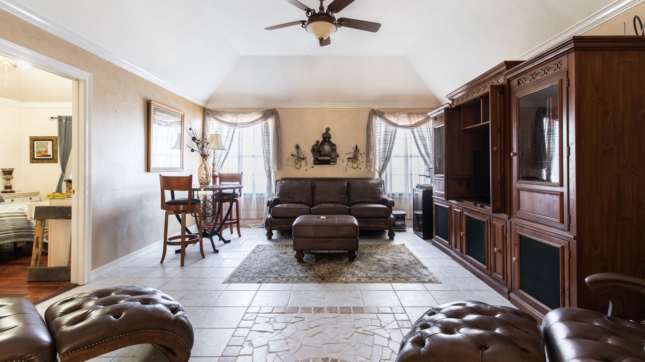 Photo of Livingroom in South Arlington