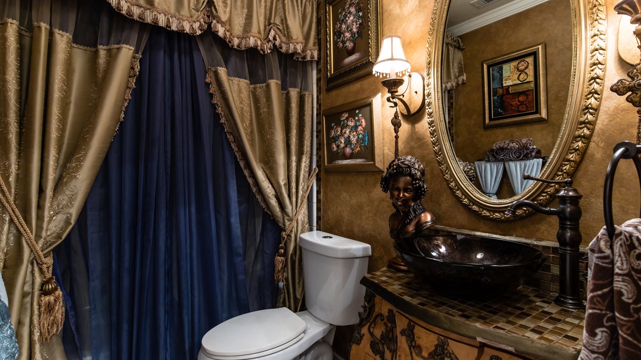 Photo of Bathroom in South Arlington