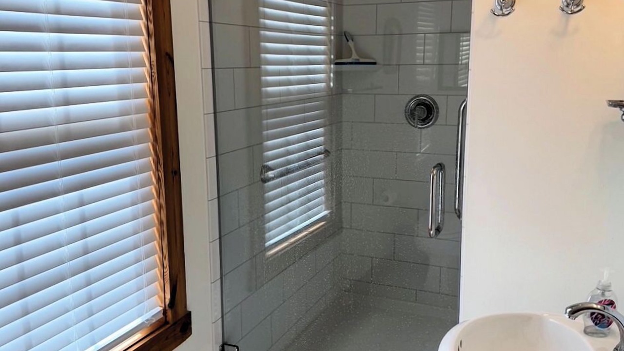 Photo of Bathroom in Chincoteague