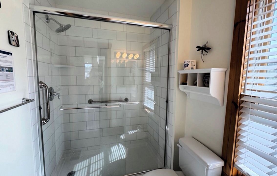 Photo of Bathroom in Chincoteague