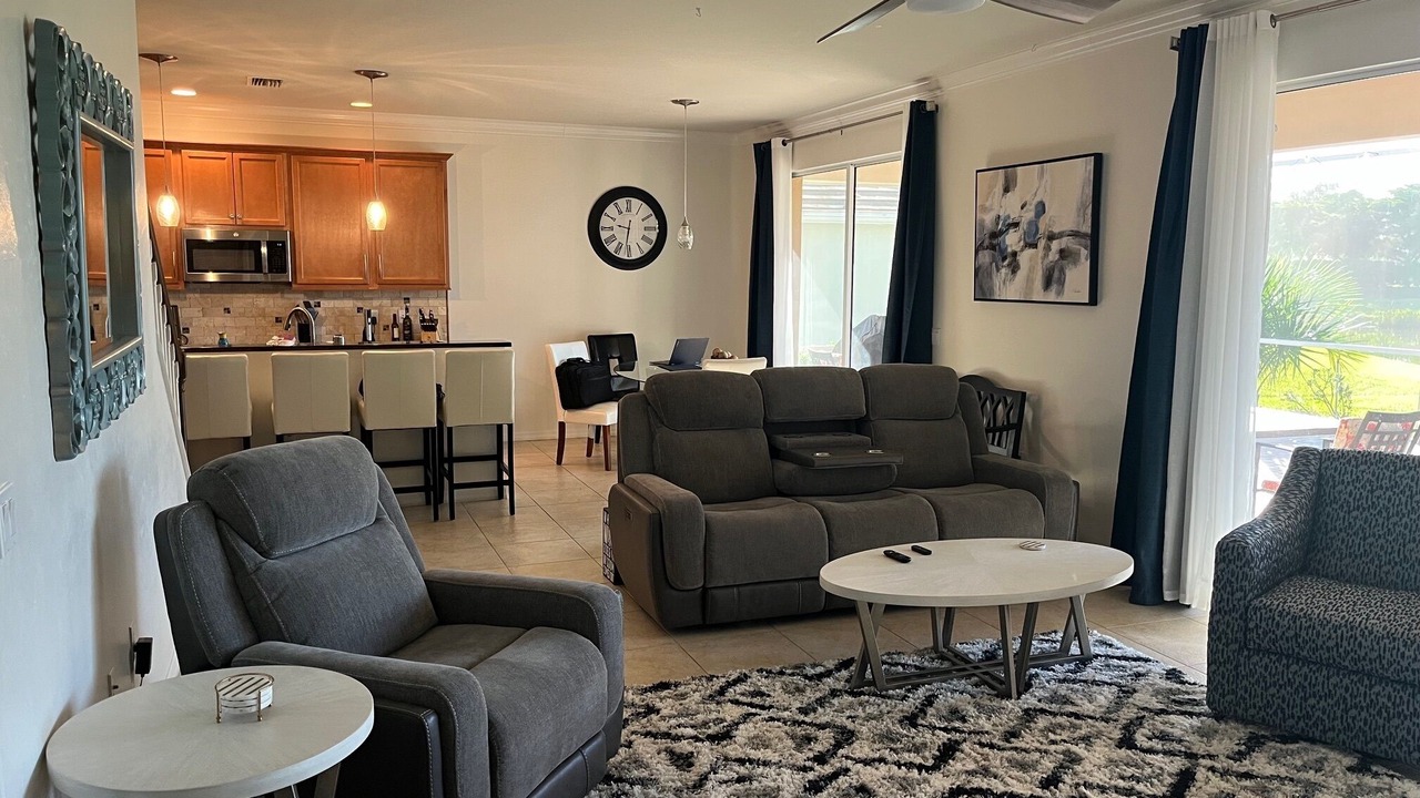 Photo of Livingroom in Trafalgar