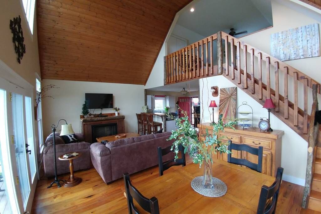 Photo of Livingroom in Skyland