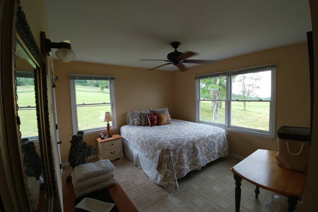 Photo of Bedroom in Skyland