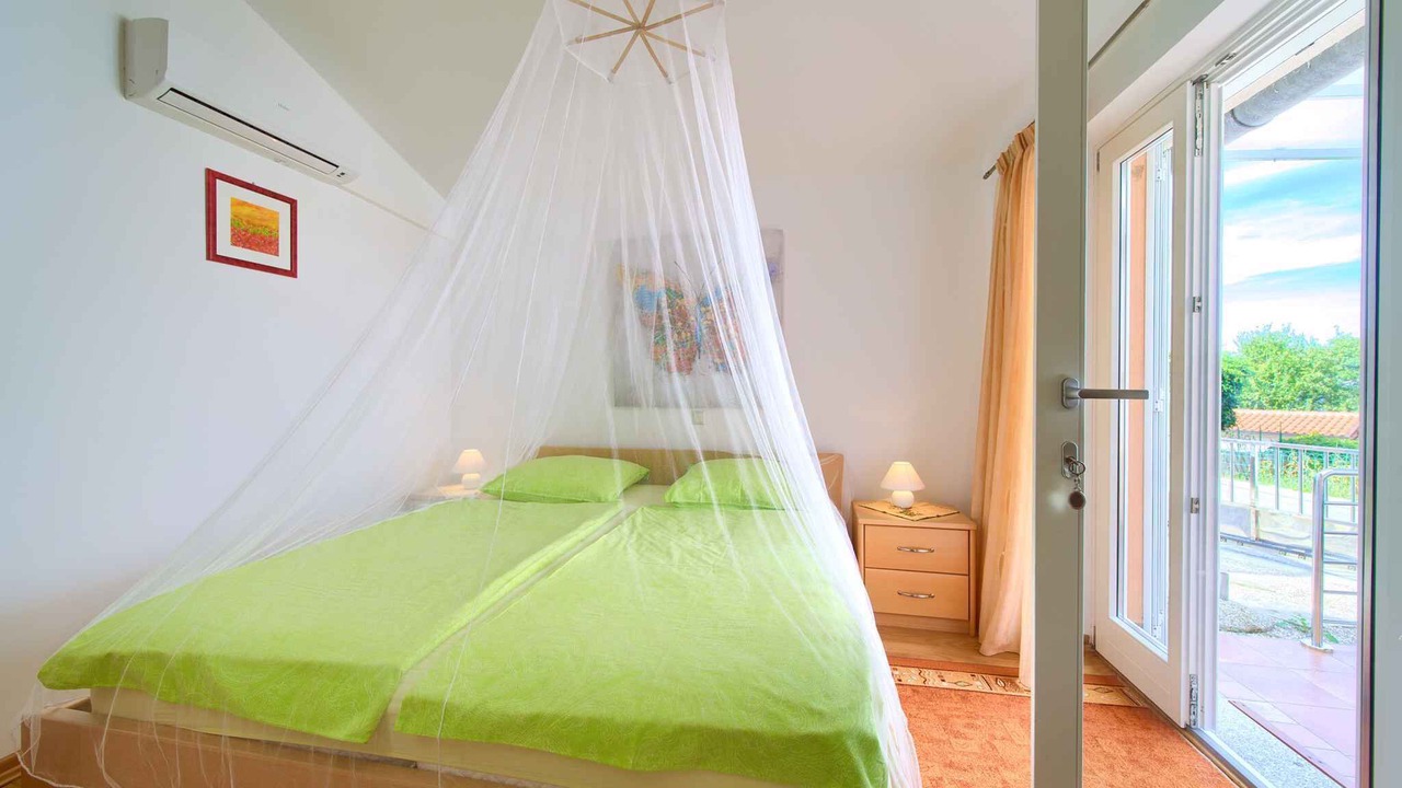 Photo of Bedroom in Vantacici