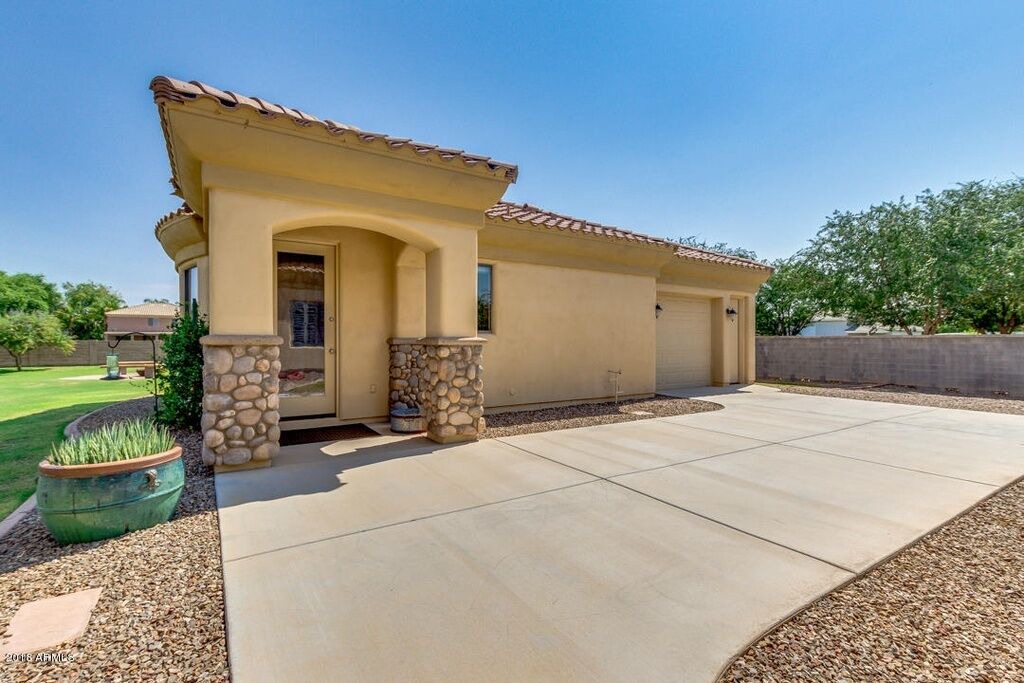 Photo of Others in Gilbert