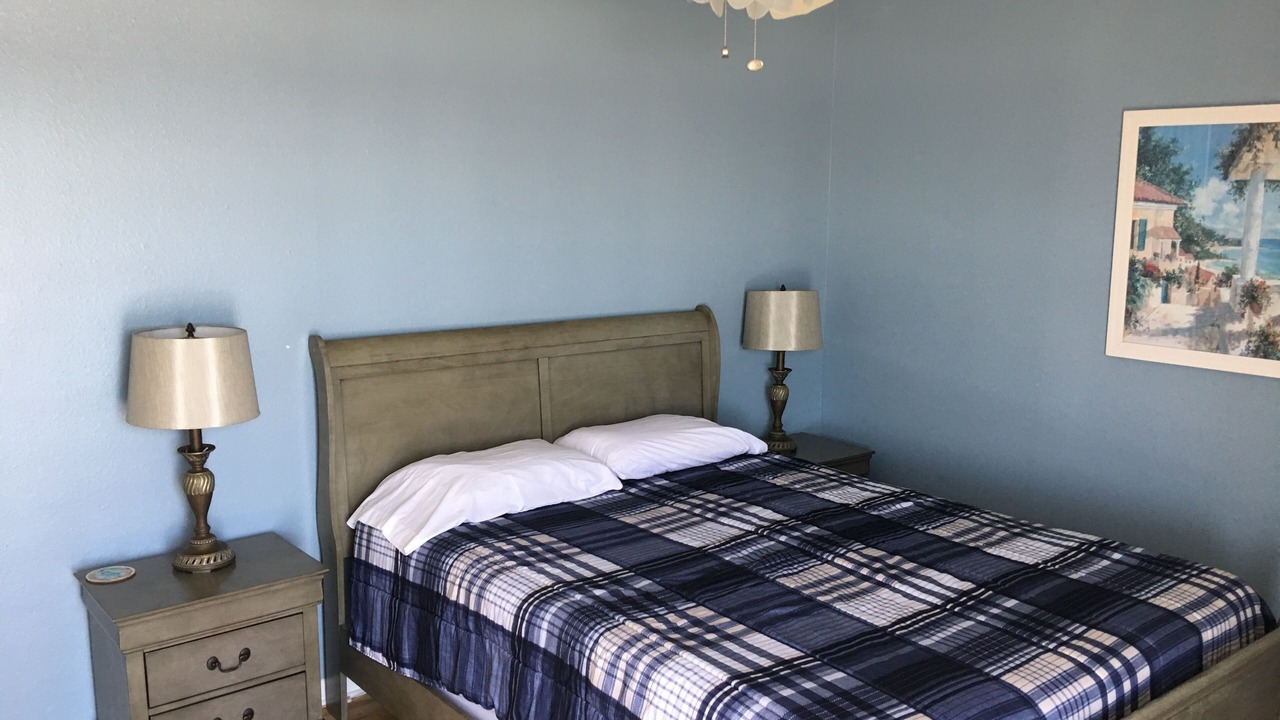 Photo of Bedroom in Terramar Beach
