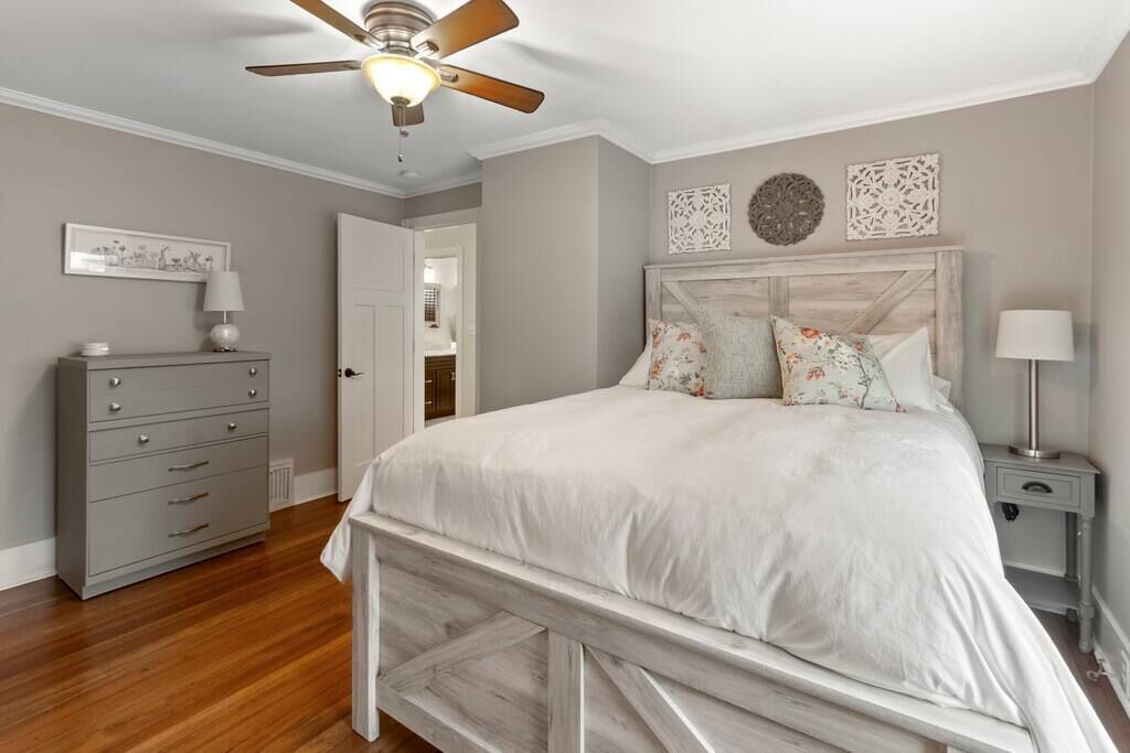 Photo of Bedroom in Lake Geneva