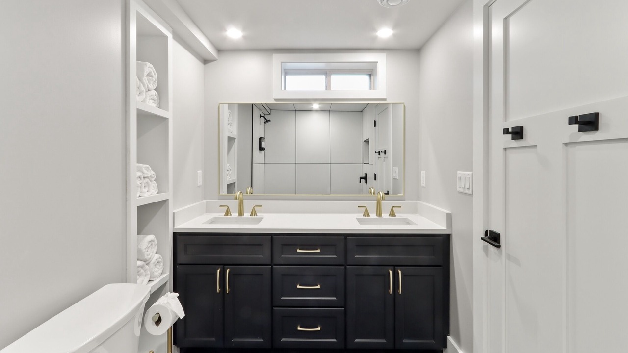 Photo of Bathroom in Lake Geneva