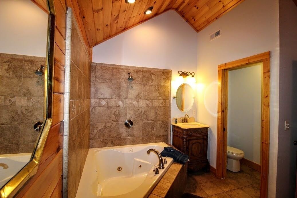 Photo of Bathroom in Murphy