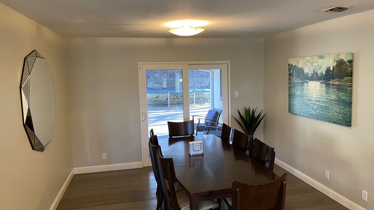 Photo of Livingroom in Barton Hills