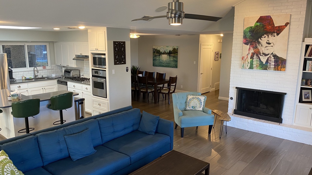 Photo of Livingroom in Barton Hills