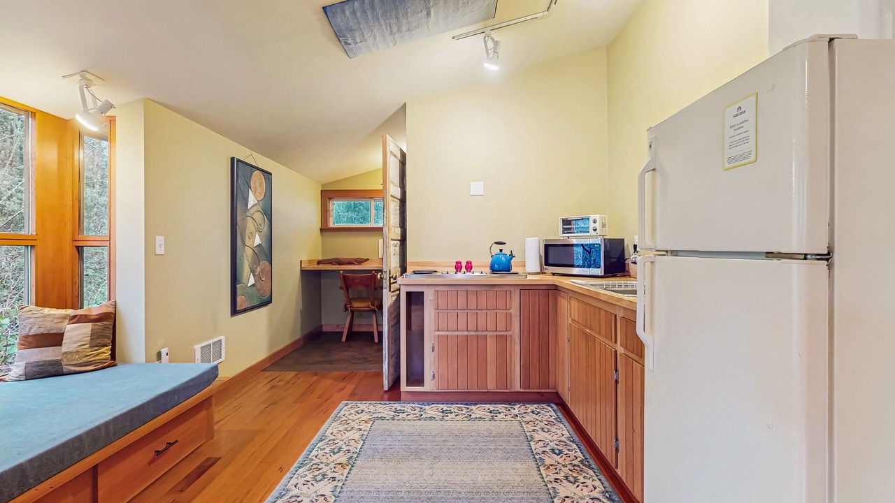 Photo of Others in Eastsound