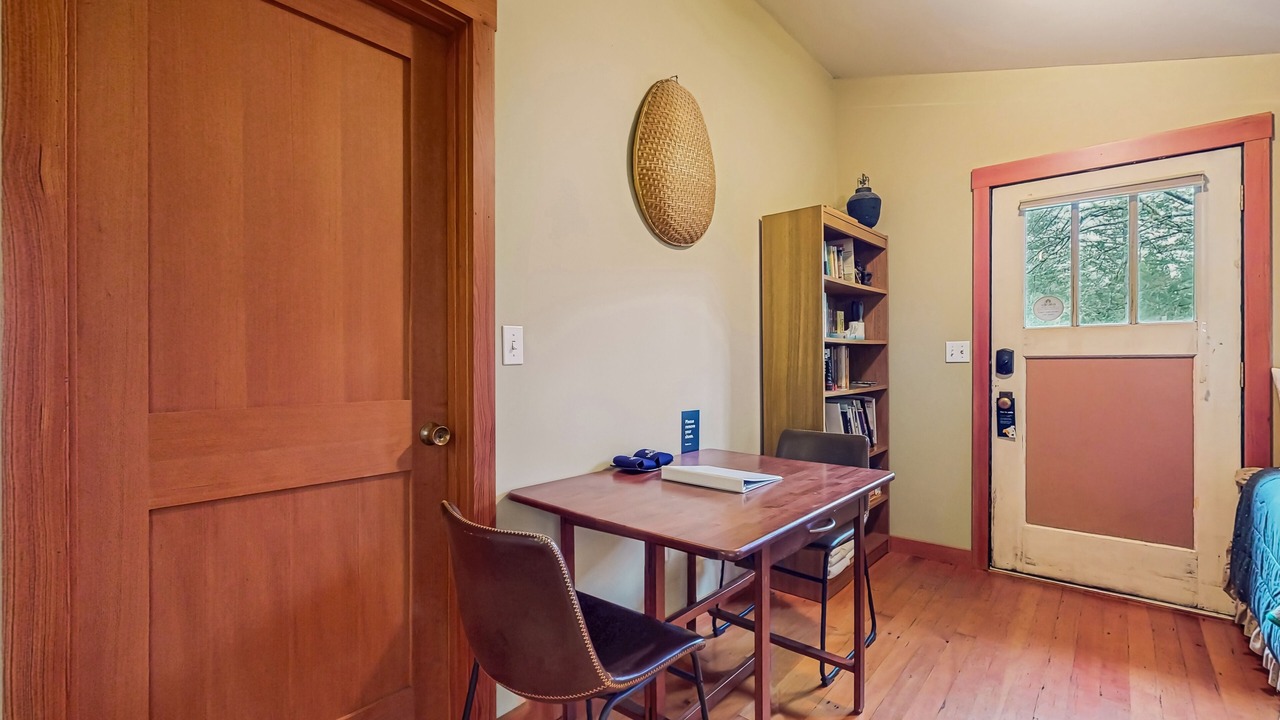 Photo of Others in Eastsound