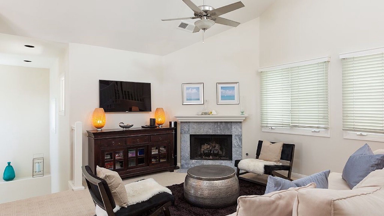 Photo of Livingroom in Corona del Mar