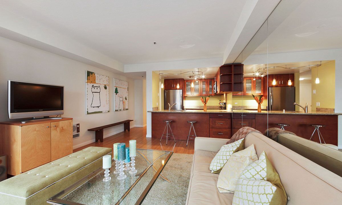 Photo of Livingroom in Civic Center