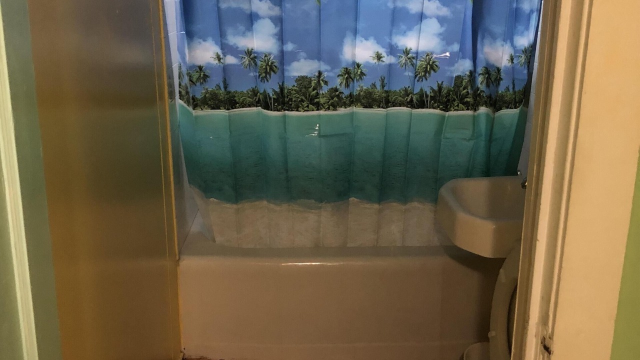 Photo of Bathroom in Cottage Line