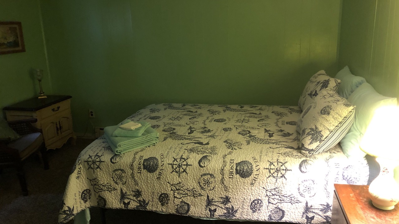 Photo of Bedroom in Cottage Line