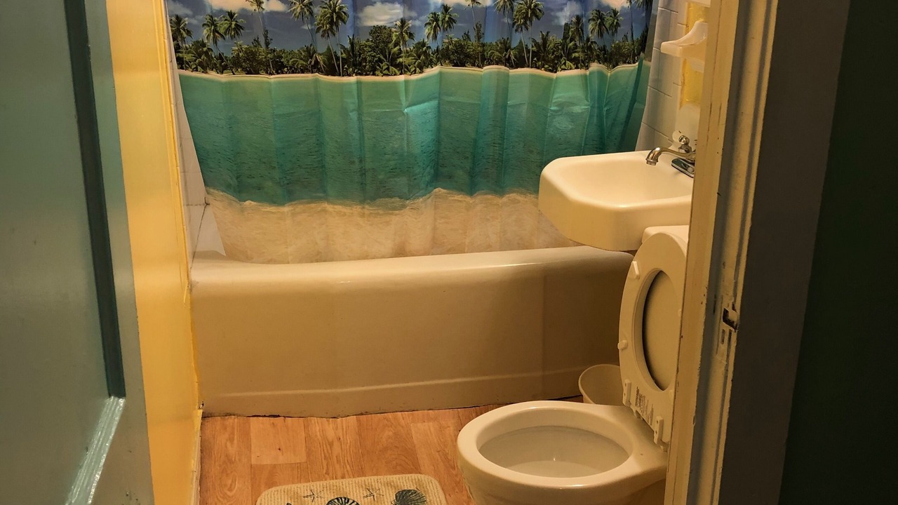Photo of Bathroom in Cottage Line