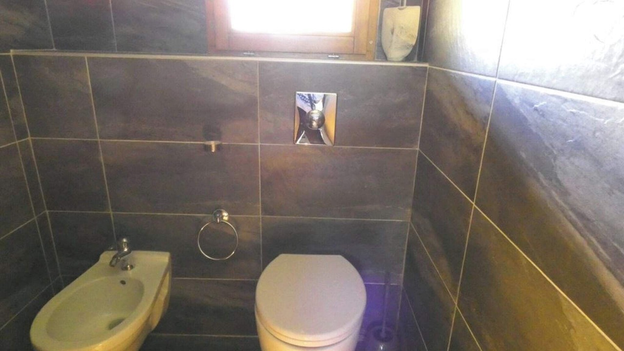 Photo of Bathroom in Thones