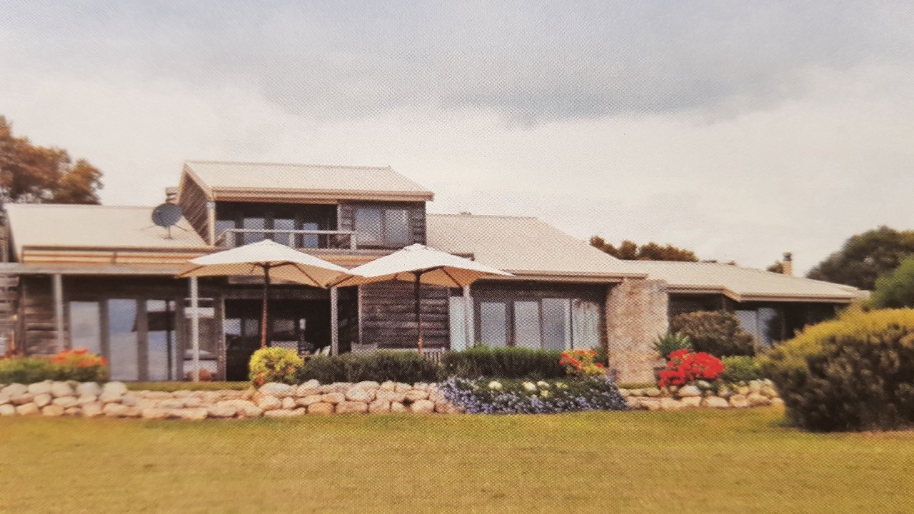 Photo of Outdoor in Emu Bay