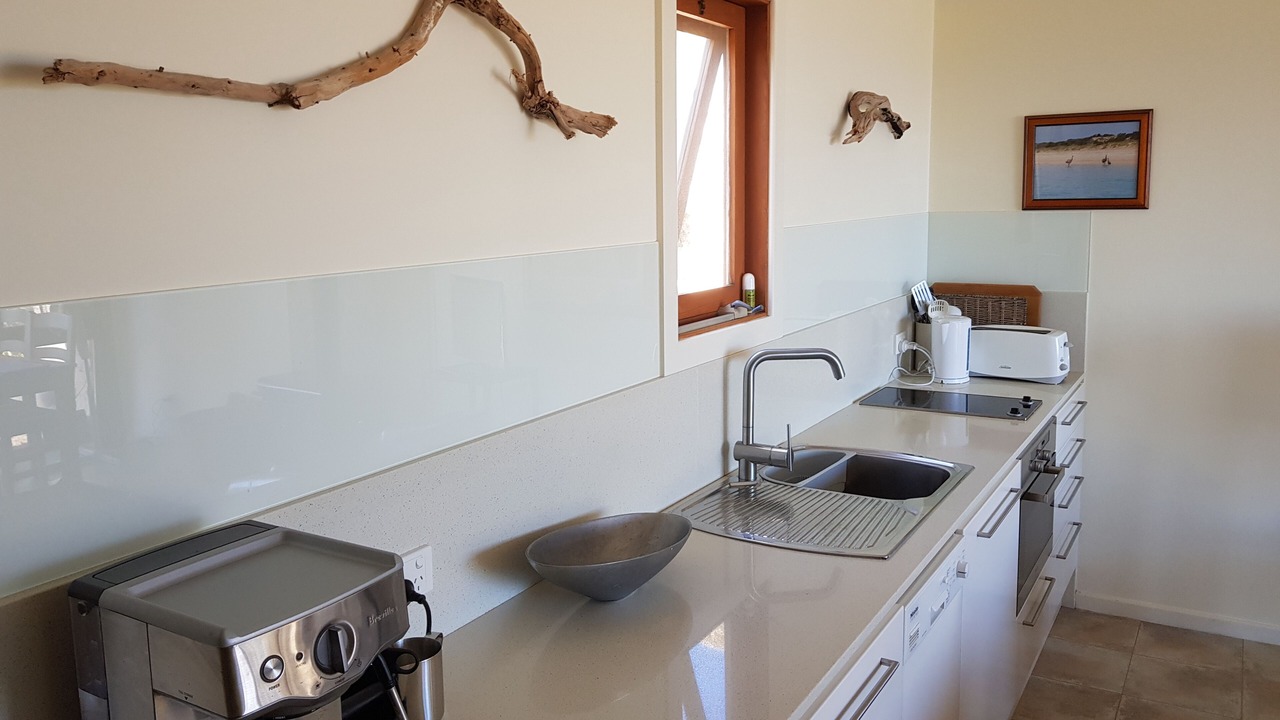 Photo of Kitchen in Emu Bay
