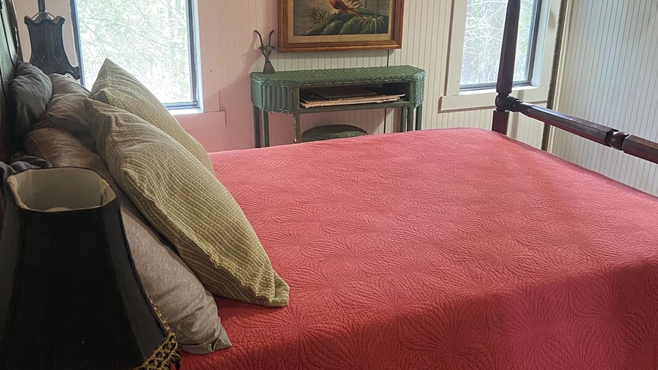 Photo of Bedroom in Smithville