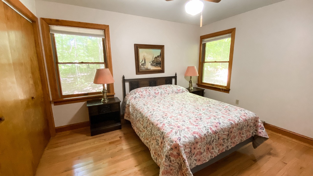 Photo of Others in Lake Ariel