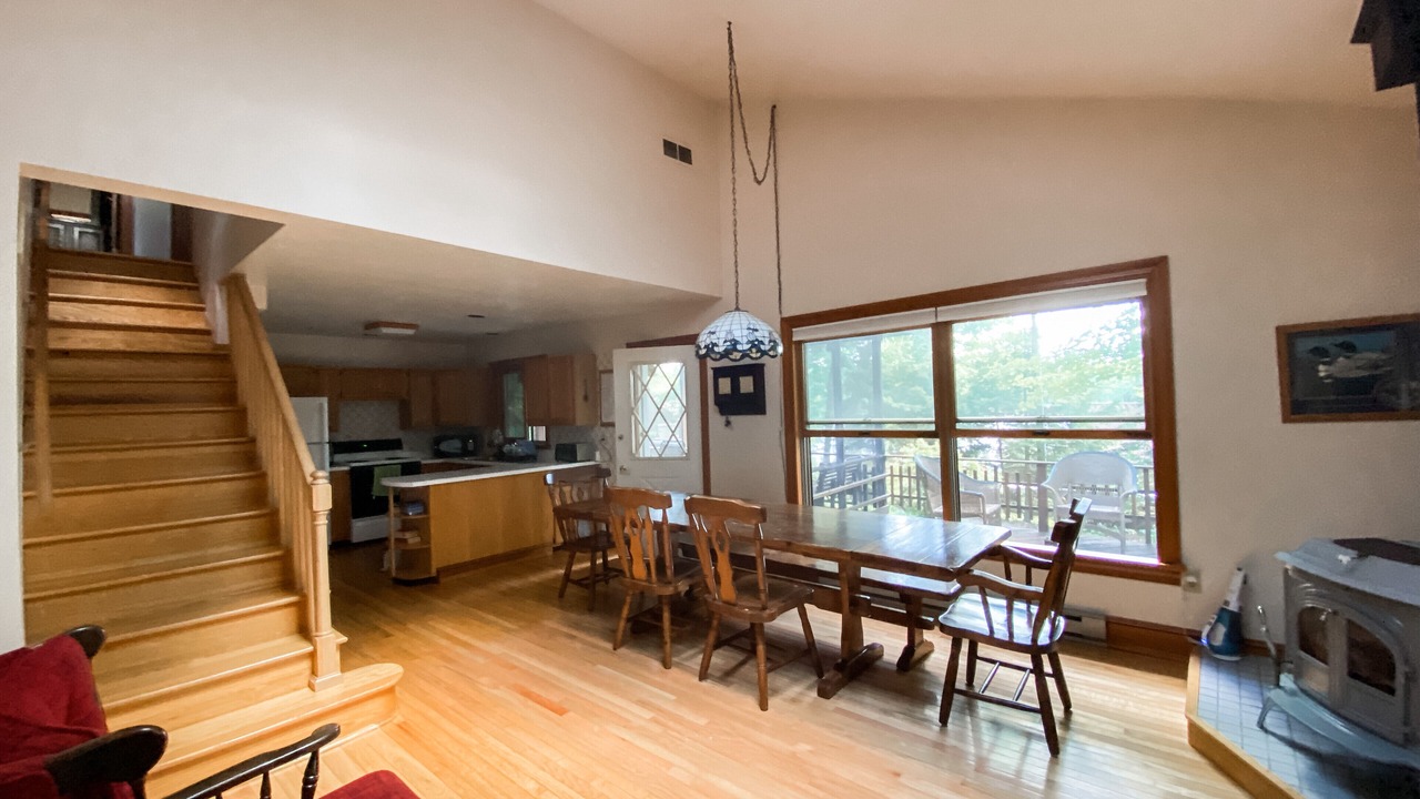 Photo of Others in Lake Ariel