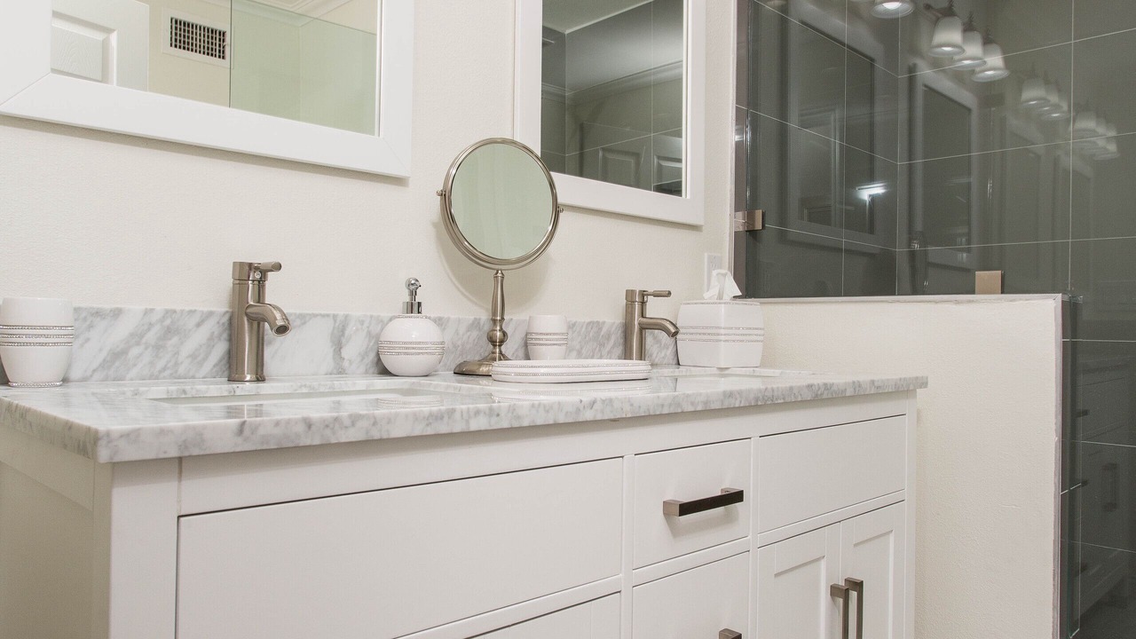Photo of Bathroom in Warner Center