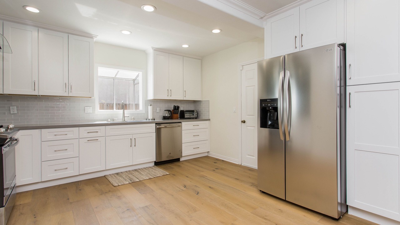 Photo of Kitchen in Warner Center