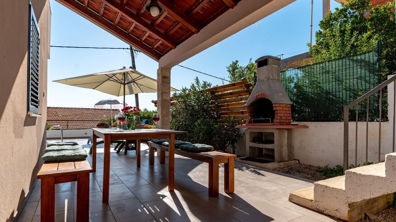 Photo of Outdoor in Potirna