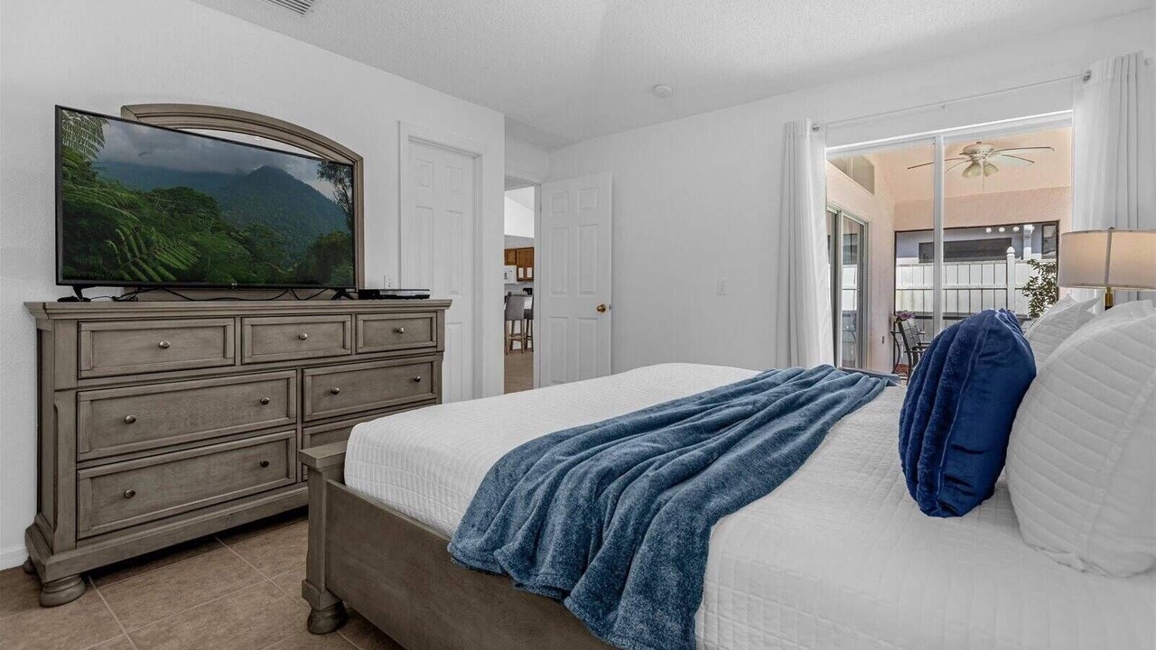 Photo of Bedroom in Lake Berkley