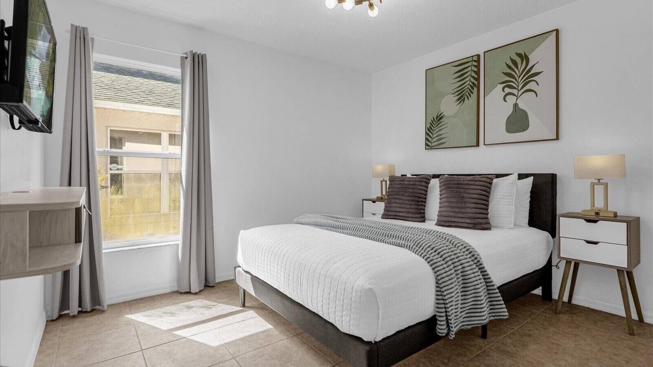 Photo of Bedroom in Lake Berkley