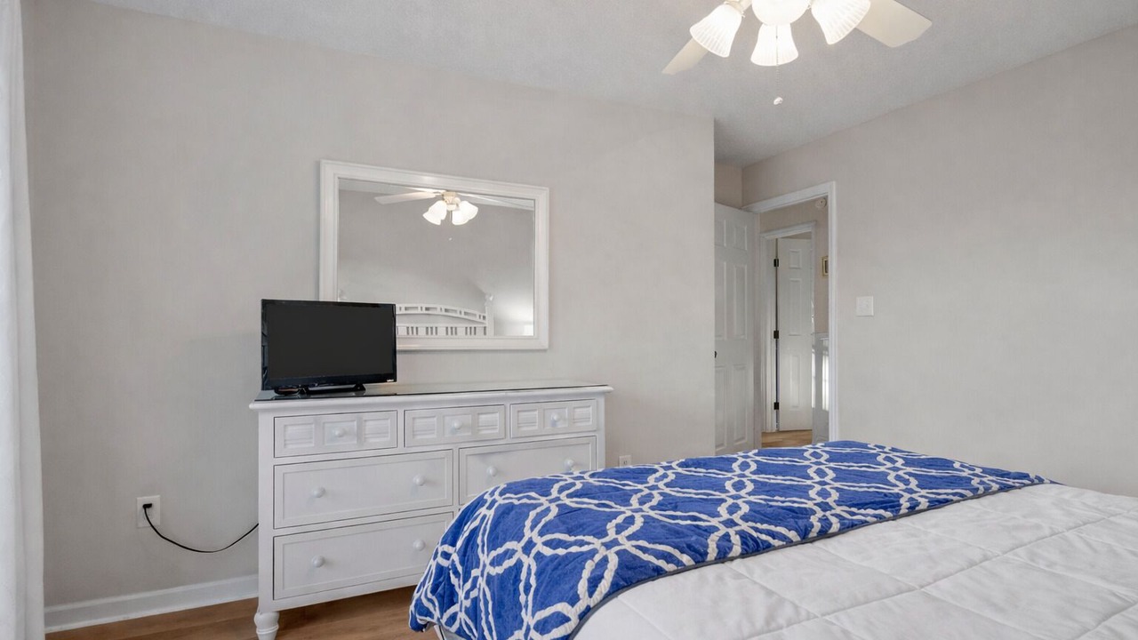 Photo of Bedroom in Emerald Isle