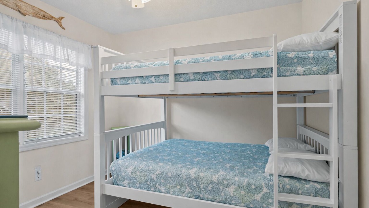 Photo of Bedroom in Emerald Isle