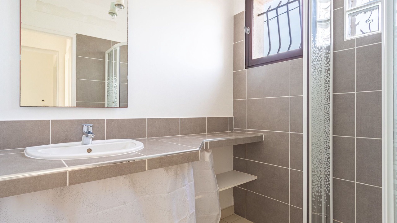 Photo of Bathroom in Hyeres