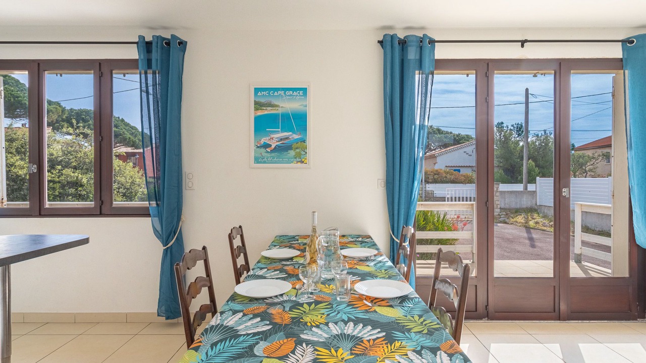 Photo of Bedroom in Hyeres