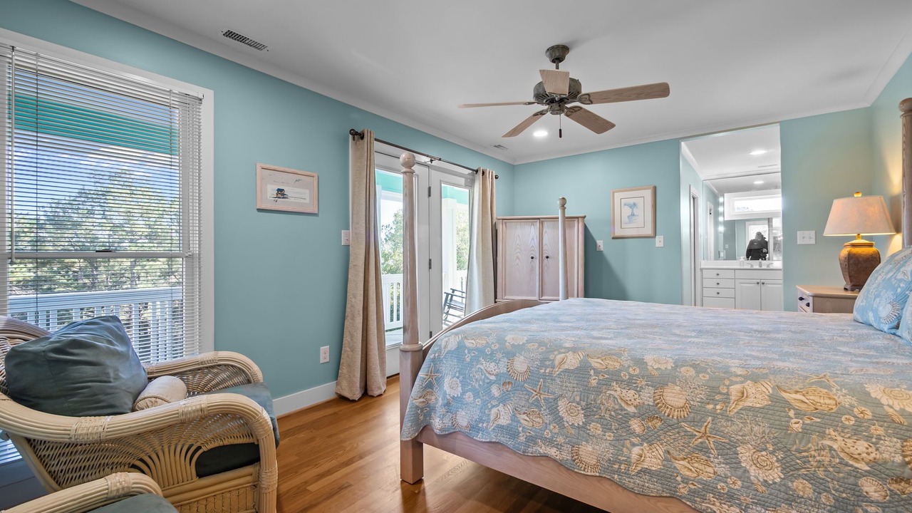 Photo of Patio Balcony in Emerald Isle