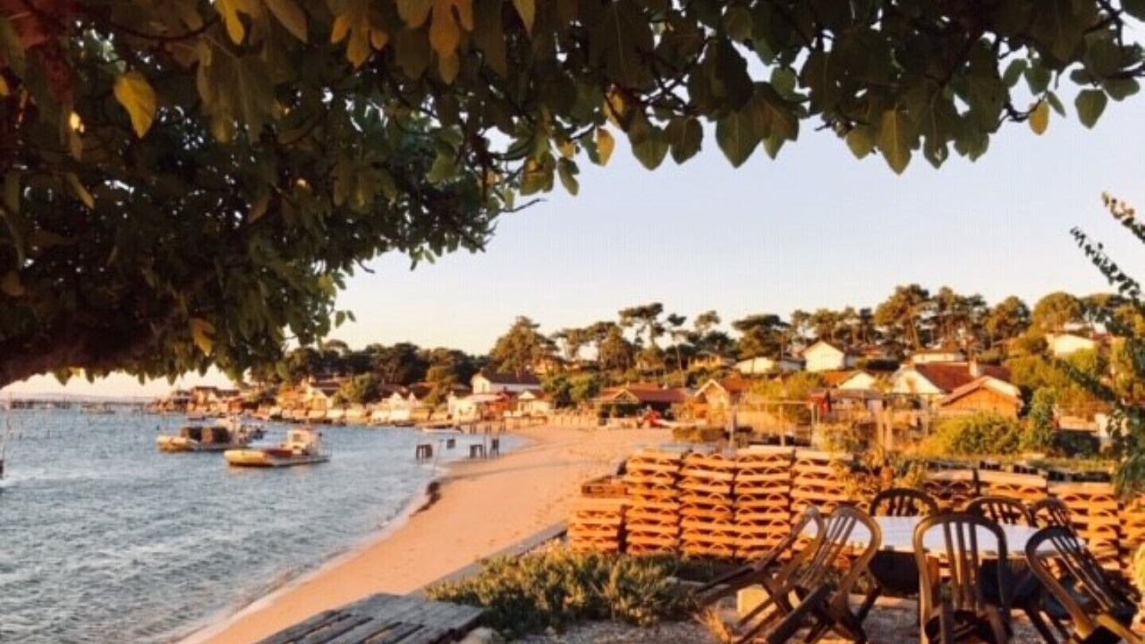 Photo of Others in Le Canon