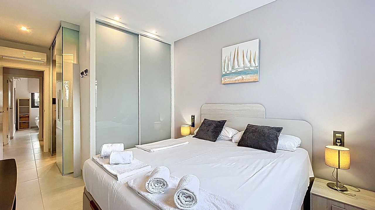 Photo of Bedroom in Los Altos