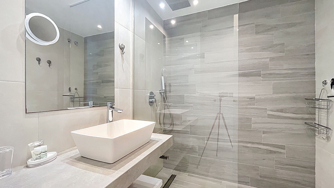 Photo of Bathroom in Los Altos