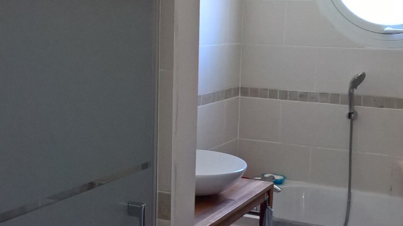 Photo of Bathroom in Biganos