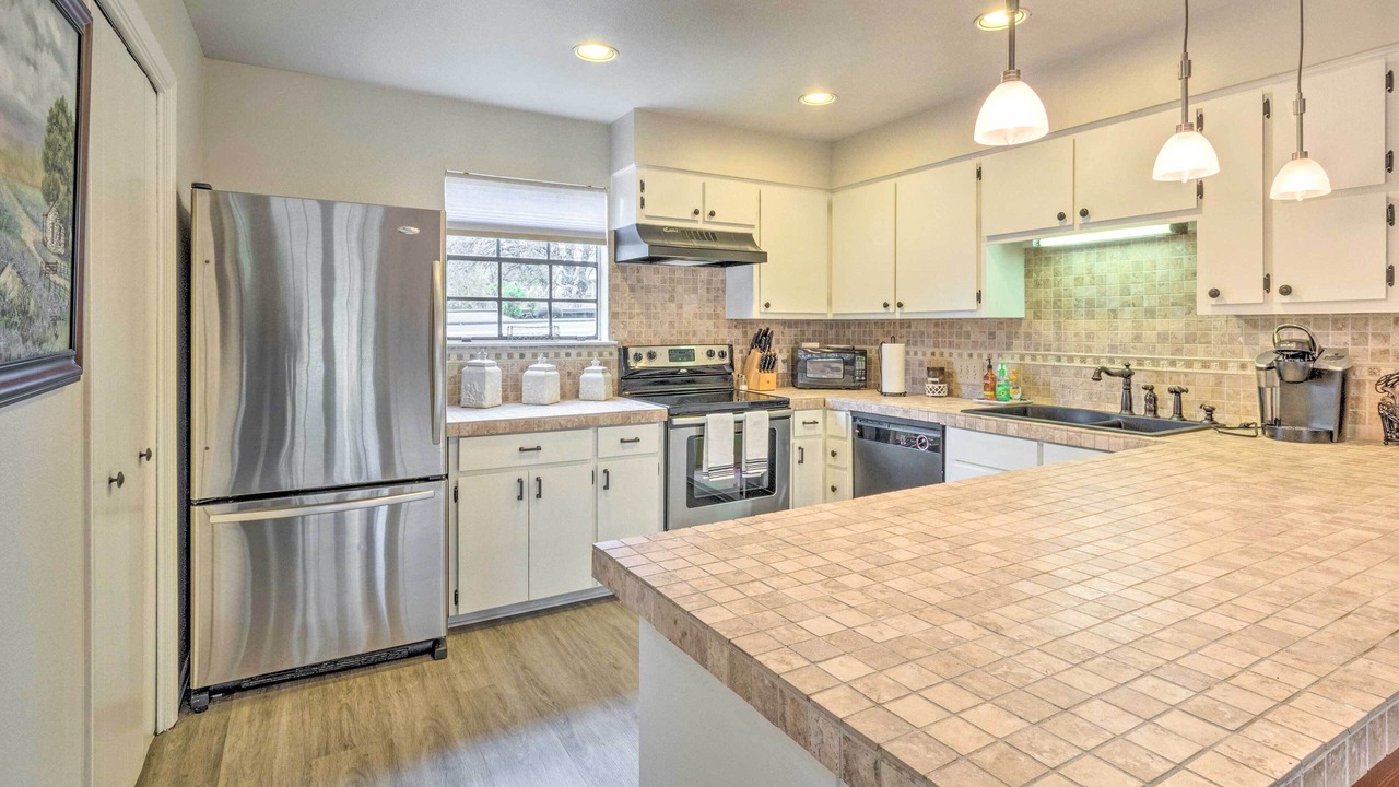 Photo of Kitchen in Horseshoe Bay