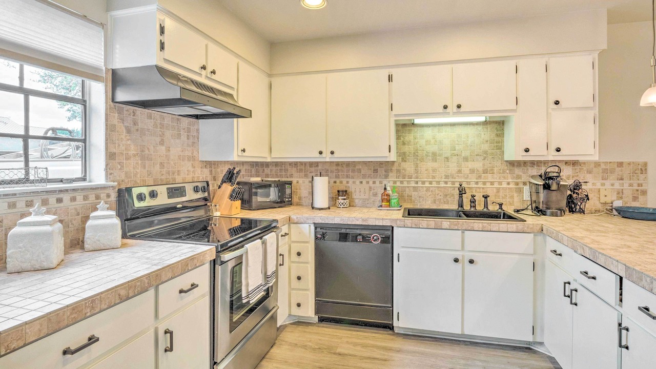 Photo of Kitchen in Horseshoe Bay
